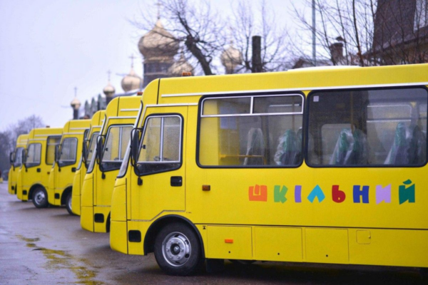 Від вітчизняного виробника: в Україні діє програма придбання автобусів для шкіл